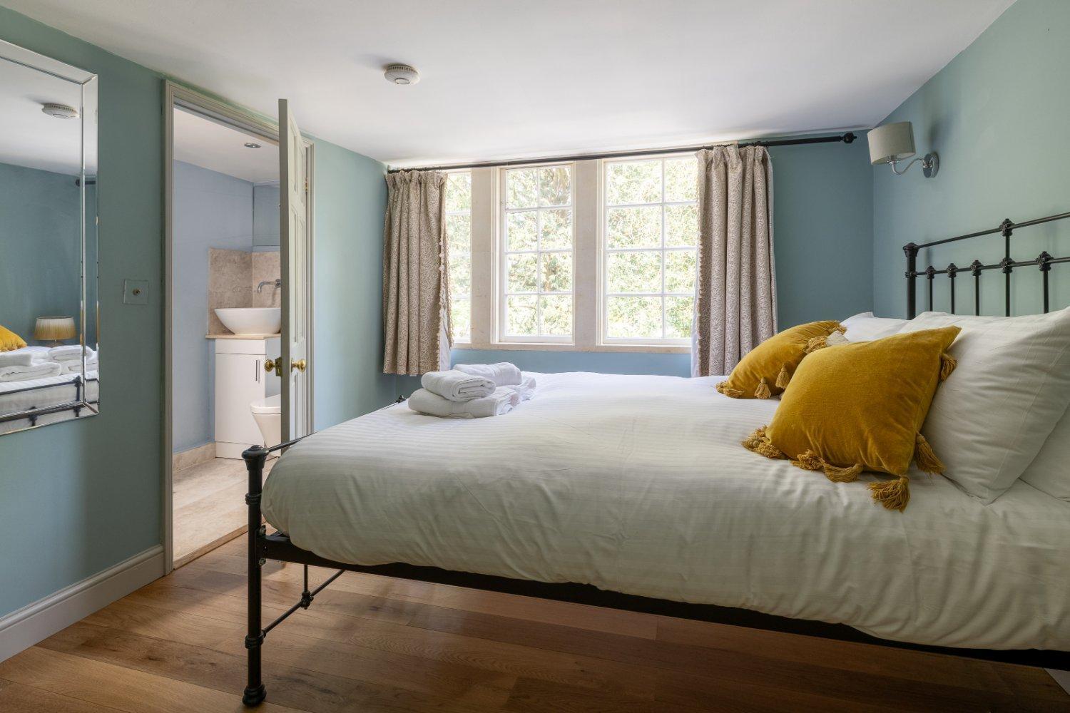 The Old School Rooms Beautiful Georgian Apartment, Sleeps 12 With Wifi And Parking, Near Bath Box  المظهر الخارجي الصورة